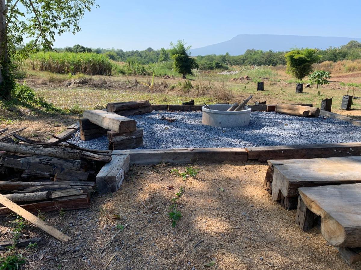 ฟาร์มแกะภูกระดึง Waraporn Valley Ban Nong Tum Bagian luar foto