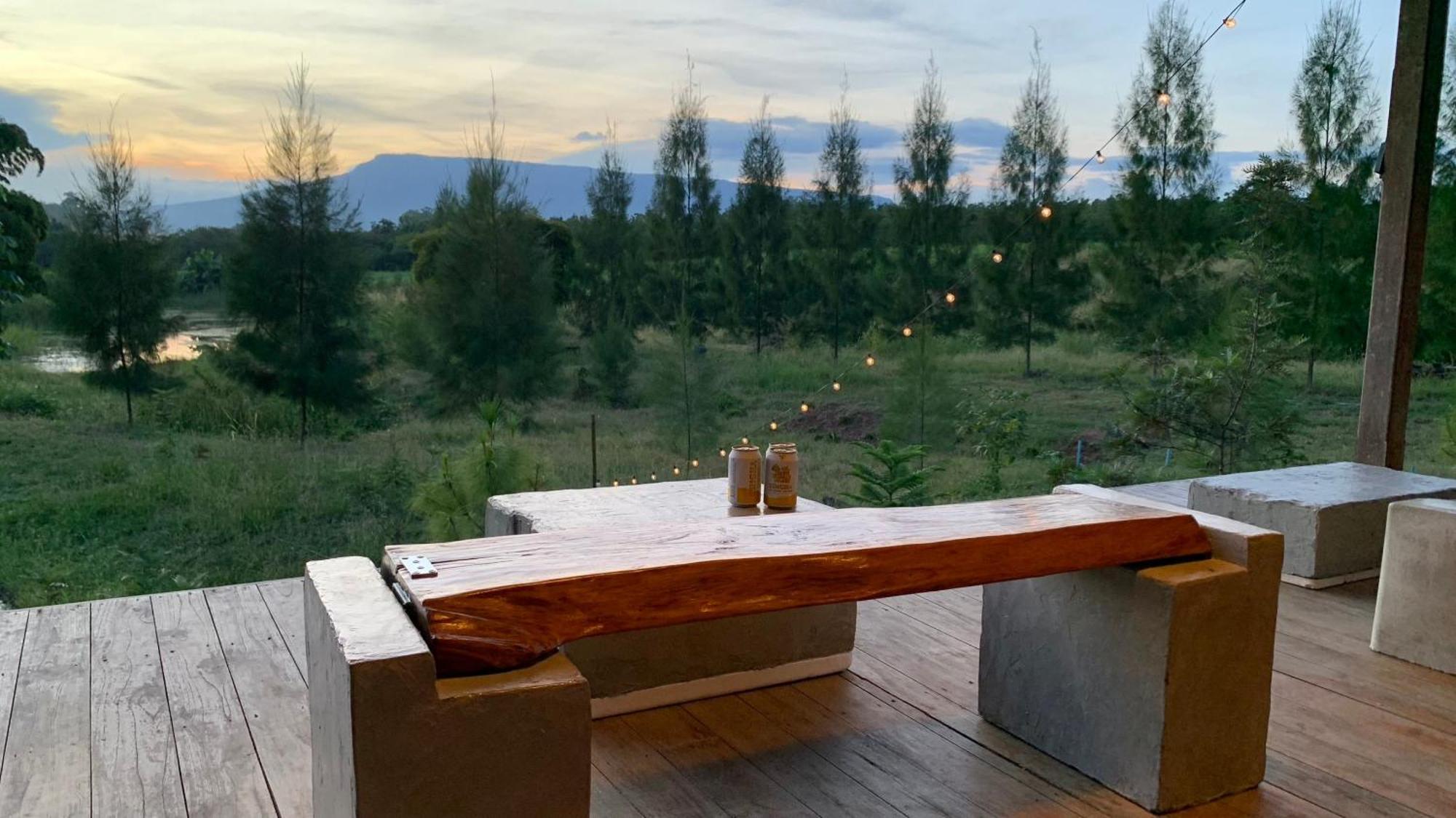 ฟาร์มแกะภูกระดึง Waraporn Valley Ban Nong Tum Bagian luar foto